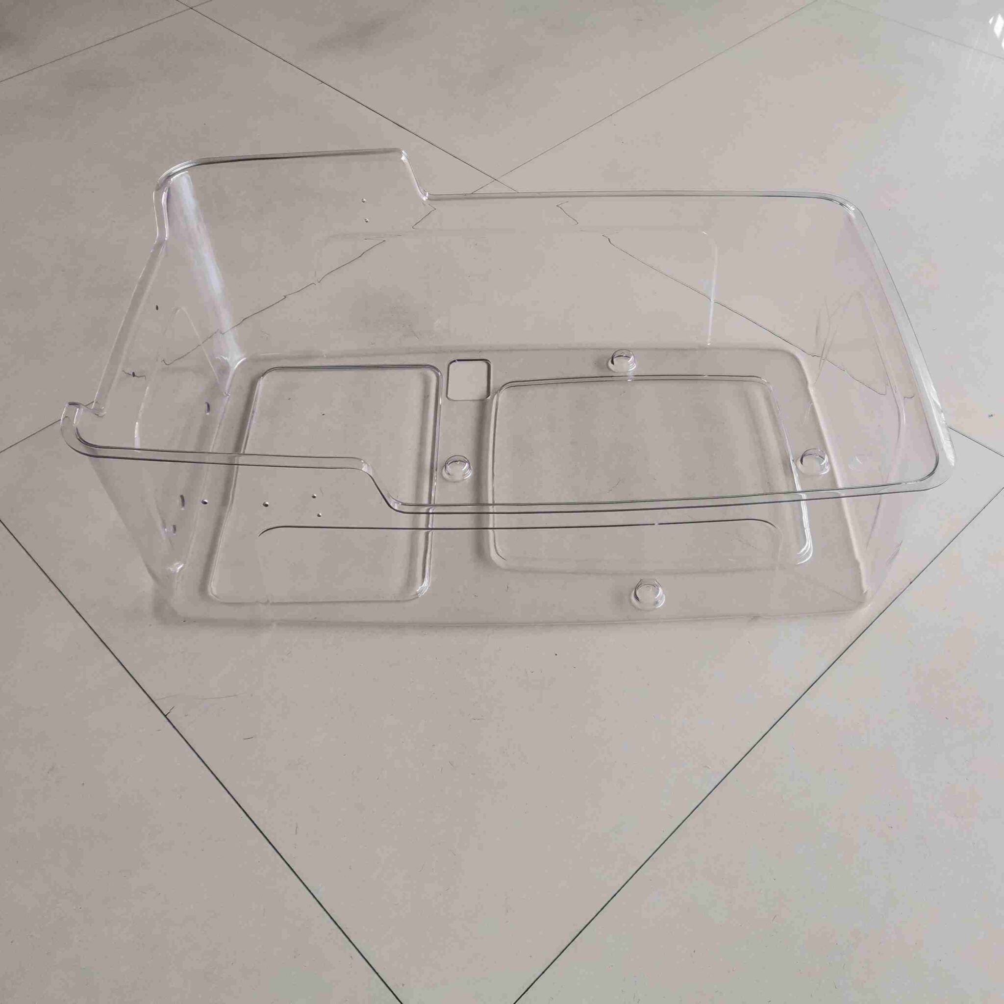 transparentes Gehäuse